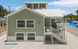2633 Coconut Sunsets Entire Duplex: Pool, Balconies & Near Beach - Image 2