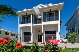 607 Bliss on the Bay: 5BR Oasis w/ Pool, Spa & Views - Image 4