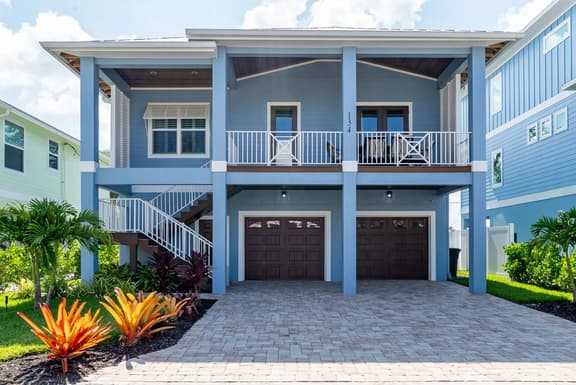 134 Ocean's 11: Heated Pool, BBQ & Beach Access - Image 1
